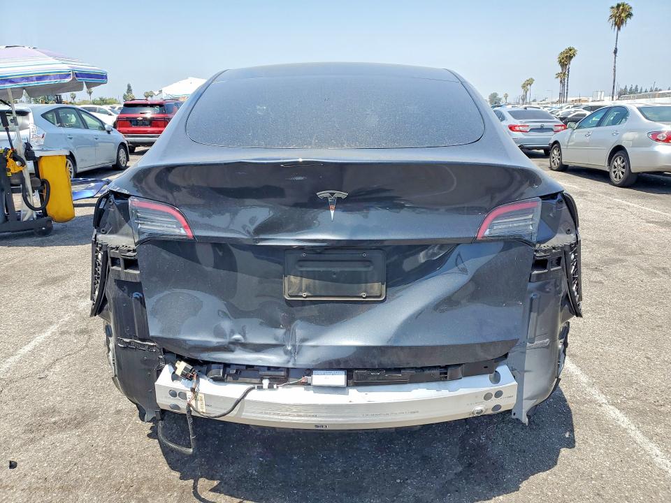 55795076 :رقم المزاد ، 7SAYGDED3RF093504 vin ، 2024 Tesla Model Y مزاد بيع