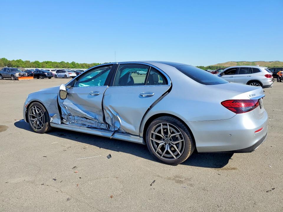 55875496 :رقم المزاد ، W1KZF8EB7MA877542 vin ، 2021 Mercedes-benz E مزاد بيع