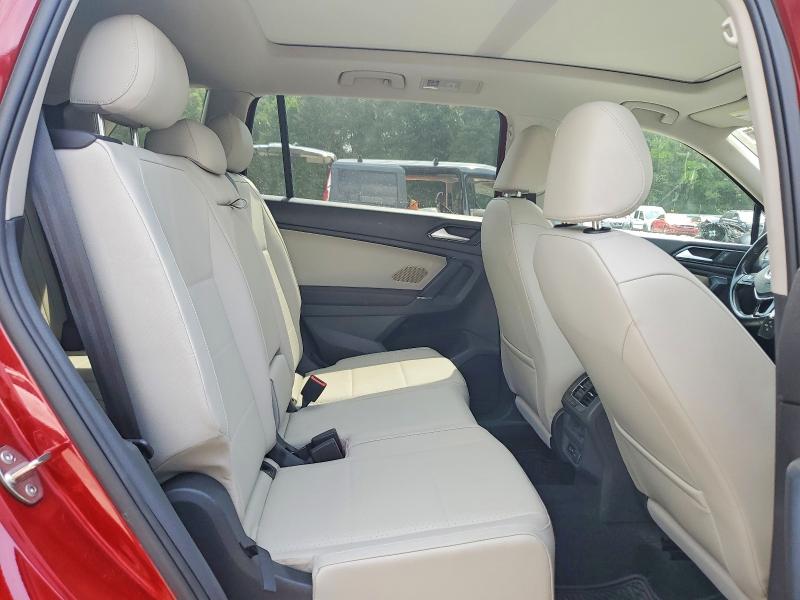 57028916 :رقم المزاد ، 3VV3B7AX6JM133440 vin ، 2018 Volkswagen Tiguan مزاد بيع