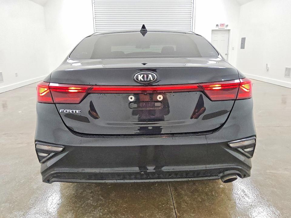 2019 Kia Forte მანქანა იყიდება აუქციონზე, vin: 3KPF24ADXKE017590, აუქციონის ნომერი: 57577526