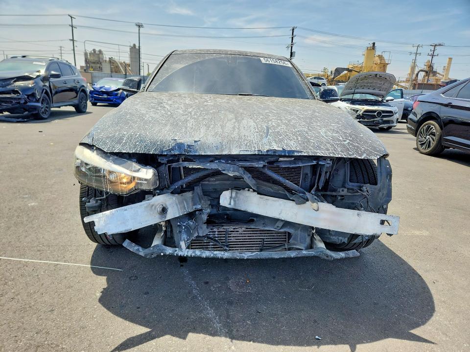 2013 Bmw 320 მანქანა იყიდება აუქციონზე, vin: WBA3B1C53DF462251, აუქციონის ნომერი: 56158256