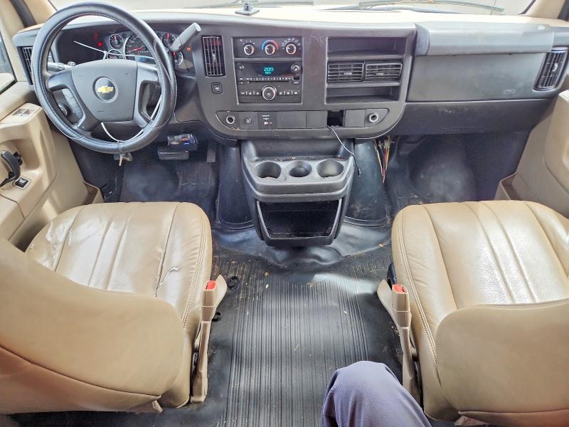 56274806 :رقم المزاد ، 1GA2GZDG8A1164830 vin ، 2010 Chevrolet Express G3500 مزاد بيع