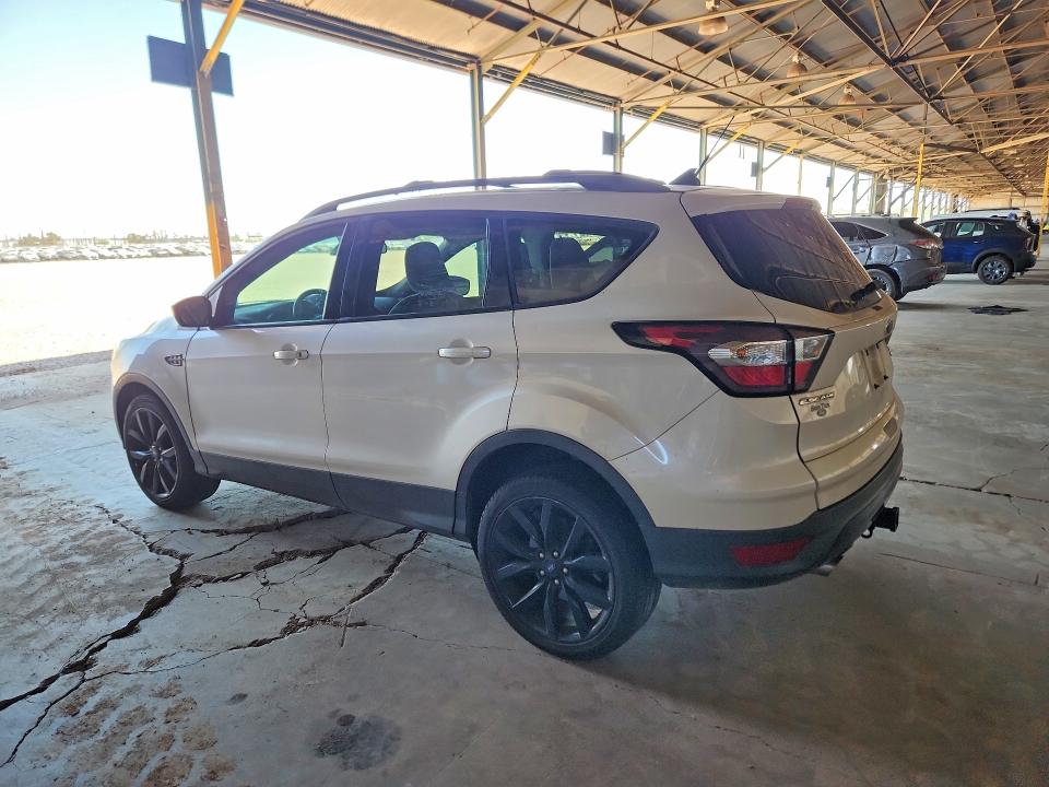 2018 Ford Escape მანქანა იყიდება აუქციონზე, vin: 1FMCU0HDXJUD05486, აუქციონის ნომერი: 56737416