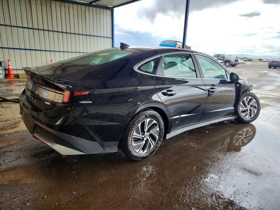 2026 Hyundai Sonata Hybrid მანქანა იყიდება აუქციონზე, vin: KMHL24JJ3TA138499, აუქციონის ნომერი: 55626426