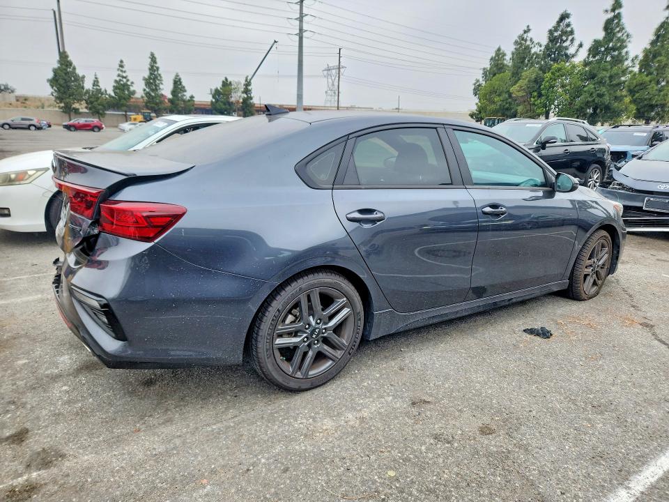 55992406 :رقم المزاد ، 3KPF34AD6ME418120 vin ، 2021 Kia Forte مزاد بيع