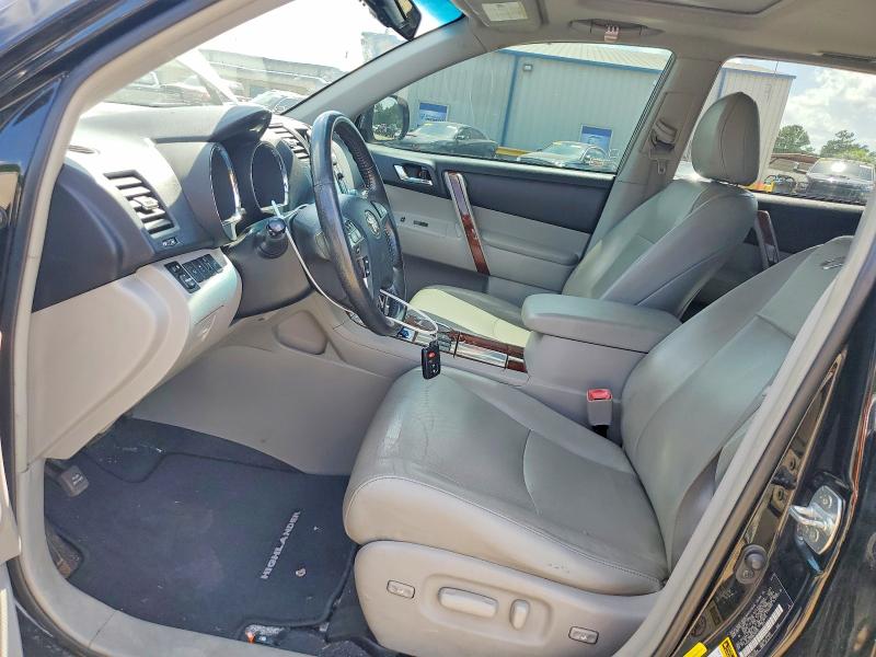2013 Toyota Highlander მანქანა იყიდება აუქციონზე, vin: 5TDYK3EH9DS104101, აუქციონის ნომერი: 58910926