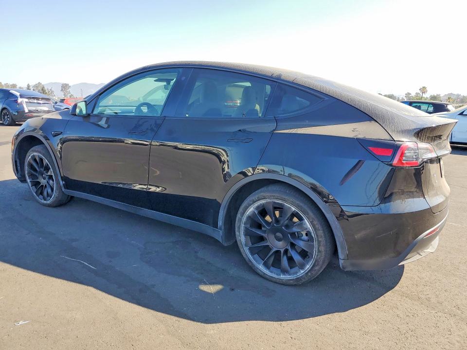 58125126 :رقم المزاد ، 7SAYGAEE6PF664942 vin ، 2023 Tesla Model Y مزاد بيع