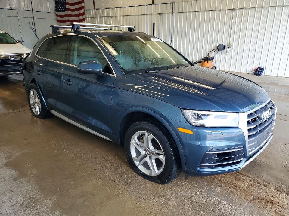 57654586 :رقم المزاد ، WA1BNAFY3J2043616 vin ، 2018 Audi Q5 مزاد بيع