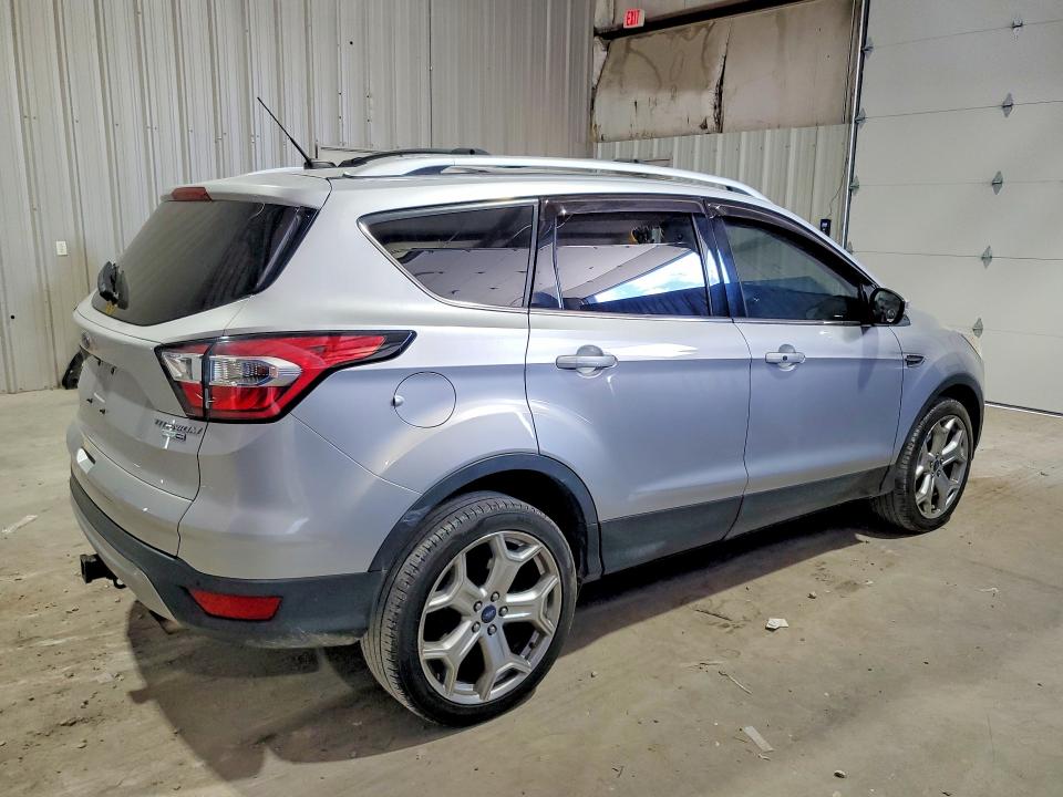 Продаж на аукціоні авто 2017 Ford Escape, vin: 1FMCU9J99HUB85457, номер лоту: 55978926
