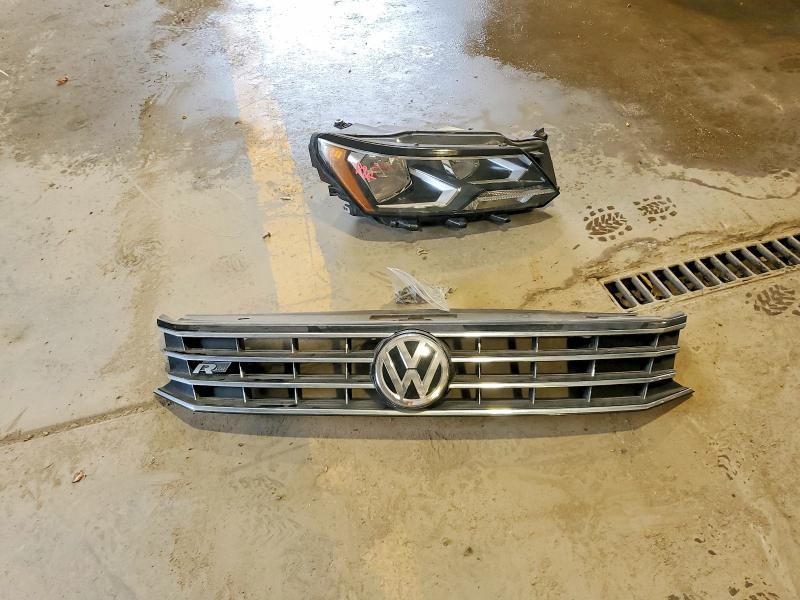 55179966 :رقم المزاد ، 1VWDT7A31HC065523 vin ، 2017 Volkswagen Passat مزاد بيع