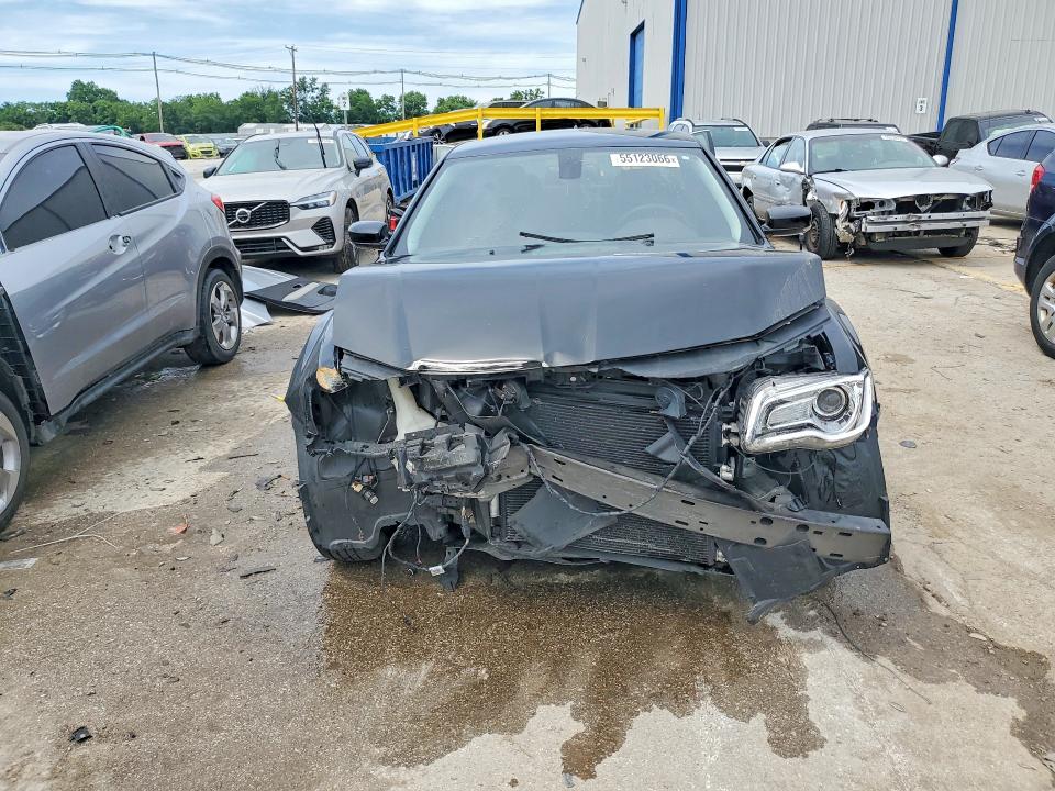 2015 Chrysler 300 მანქანა იყიდება აუქციონზე, vin: 2C3CCAAG4FH809032, აუქციონის ნომერი: 55123066