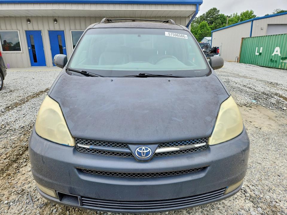 57596586 :رقم المزاد ، 5TDBA22CX4S008795 vin ، 2004 Toyota Sienna مزاد بيع