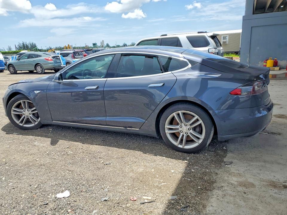 2016 Tesla Model S მანქანა იყიდება აუქციონზე, vin: 5YJSA1E11GF130197, აუქციონის ნომერი: 59062946