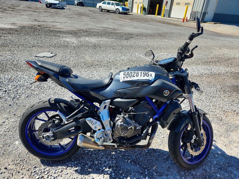 58028196 :رقم المزاد ، JYARM06E6FA003675 vin ، 2015 Yamaha Fz07 مزاد بيع