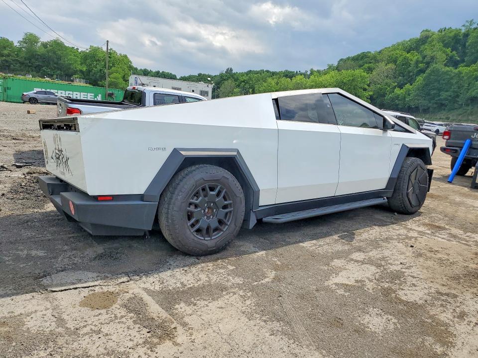 2024 Tesla Cybertruck მანქანა იყიდება აუქციონზე, vin: 7G2CEHED7RA014463, აუქციონის ნომერი: 57118636