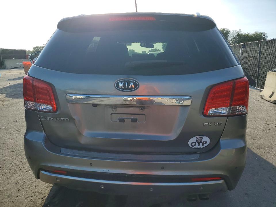 Продажа на аукционе авто 2013 Kia Sorento, vin: 5XYKW4A2XDG413378, номер лота: 57179346