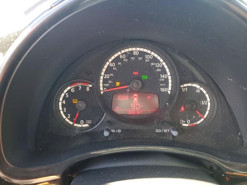 2013 Volkswagen Beetle მანქანა იყიდება აუქციონზე, vin: 3VWFP7AT8DM631876, აუქციონის ნომერი: 58825906