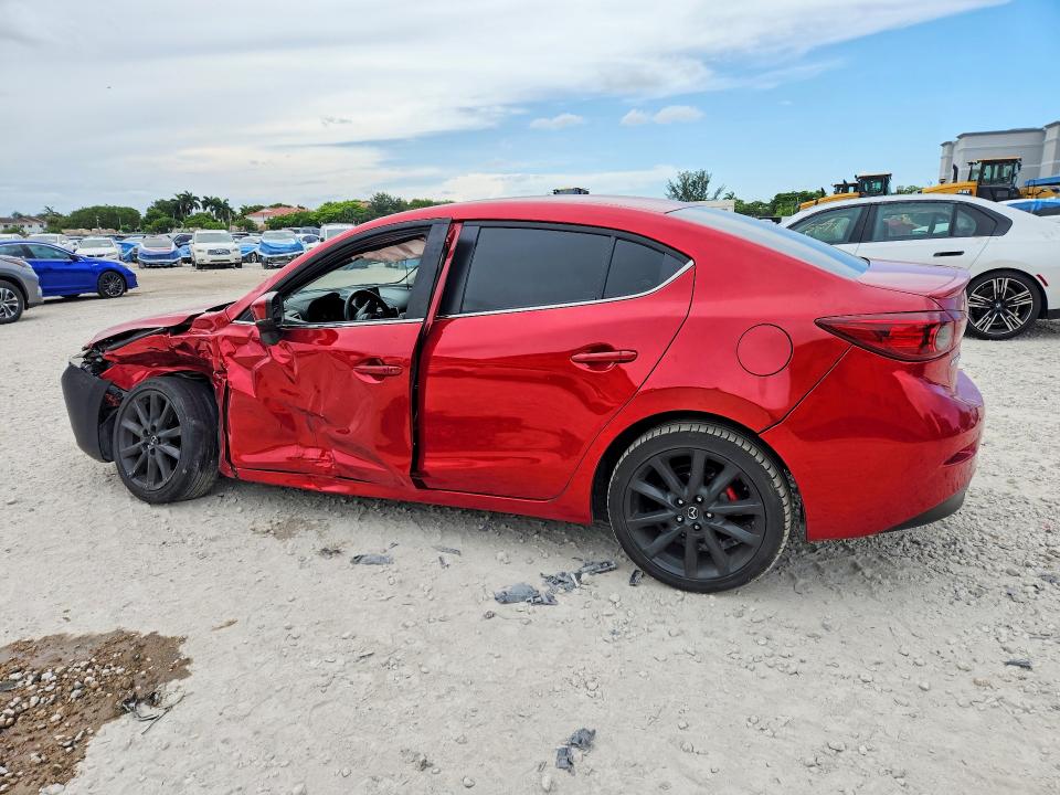 56928556 :رقم المزاد ، 3MZBN1V32JM210212 vin ، 2018 Mazda 3 مزاد بيع