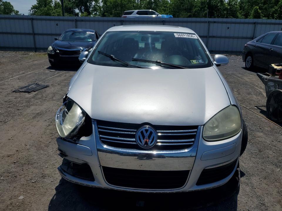 56091856 :رقم المزاد ، 3VWRZ71KX9M170640 vin ، 2009 Volkswagen Jetta مزاد بيع