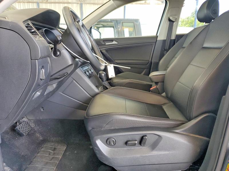 Продажа на аукционе авто 2021 Volkswagen Tiguan, vin: 3VV2B7AX6MM048422, номер лота: 55885456