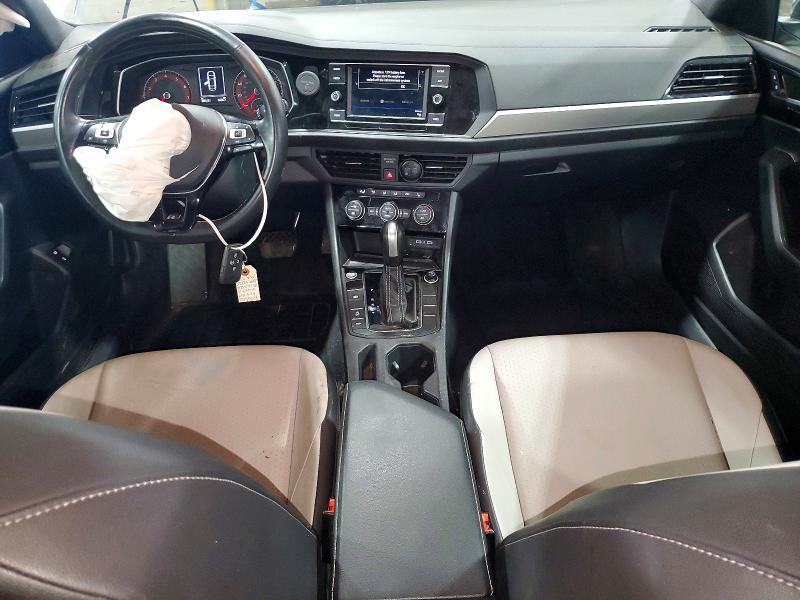 56782806 :رقم المزاد ، 3VWC57BU5MM093802 vin ، 2021 Volkswagen Jetta مزاد بيع