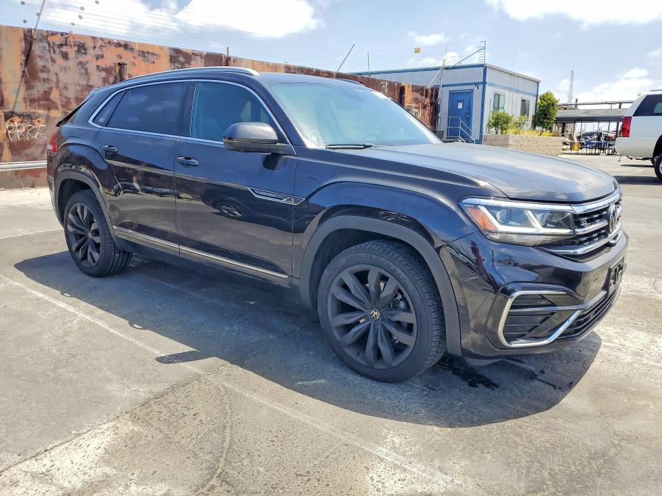 2020 Volkswagen Atlas Cross Sport მანქანა იყიდება აუქციონზე, vin: 1V2TE2CA6LC221585, აუქციონის ნომერი: 57921886