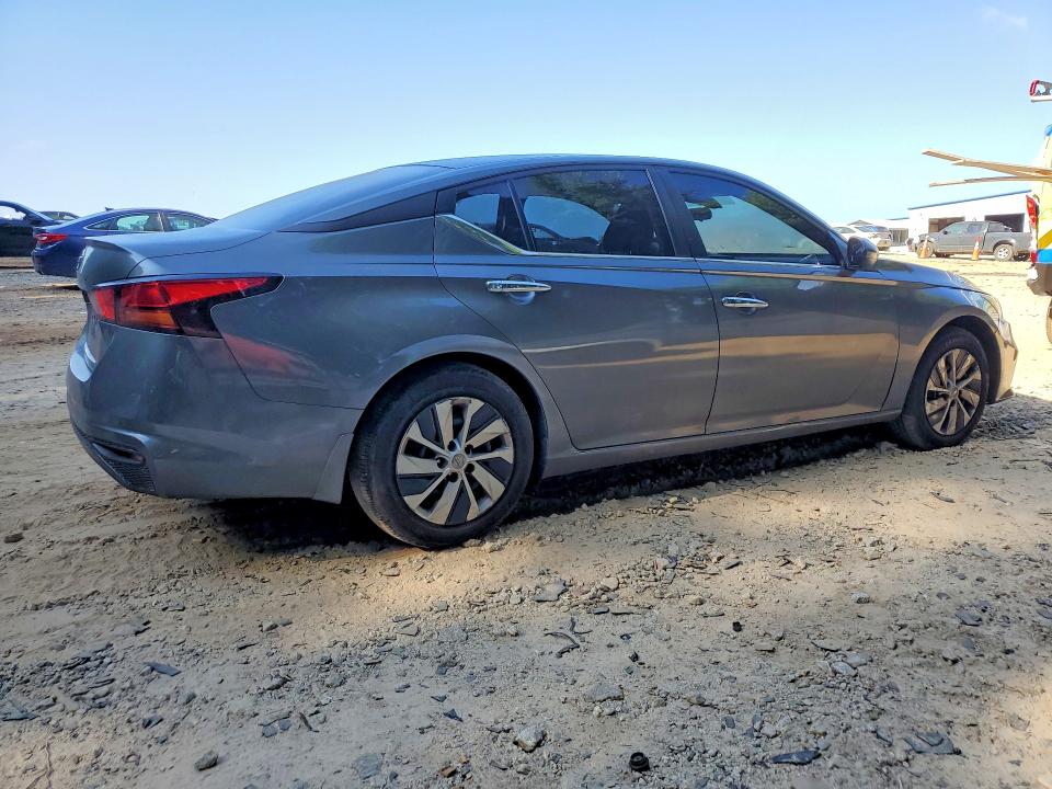 Продажа на аукционе авто 2022 Nissan Altima, vin: 1N4BL4BVXNN310995, номер лота: 58875186
