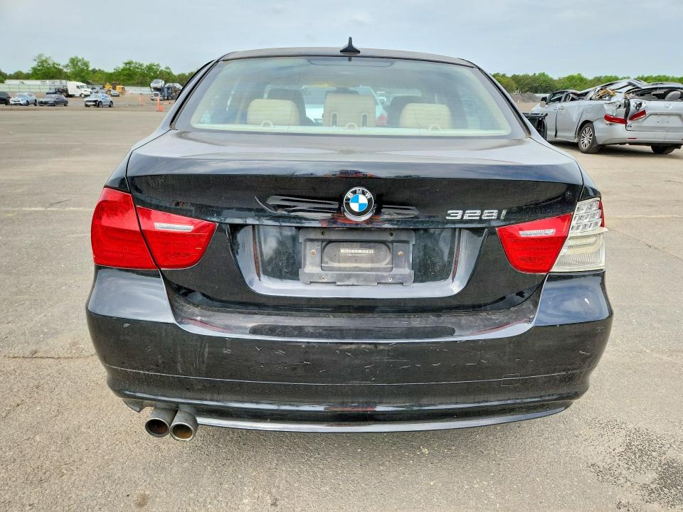 2011 Bmw 328 მანქანა იყიდება აუქციონზე, vin: WBAPK5G56BNN24943, აუქციონის ნომერი: 56631486
