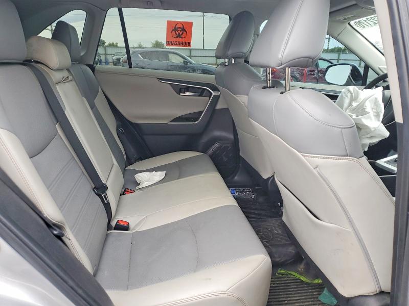Продажа на аукционе авто 2022 Toyota Rav4, vin: 2T3N1RFV3NW324539, номер лота: 58622176