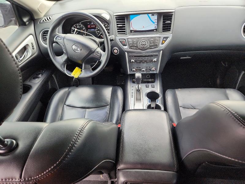 58252076 :رقم المزاد ، 5N1DR2MN7HC646358 vin ، 2017 Nissan Pathfinder مزاد بيع