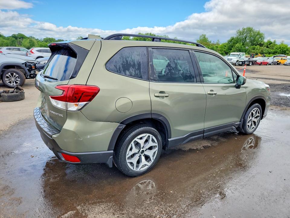 55052246 :رقم المزاد ، JF2SKAJCXMH576320 vin ، 2021 Subaru Forester مزاد بيع