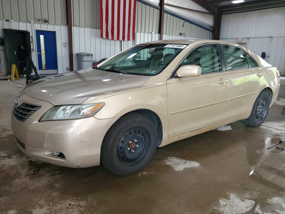 57187566 :رقم المزاد ، 4T1BF3EK0BU757684 vin ، 2011 Toyota Camry Le مزاد بيع
