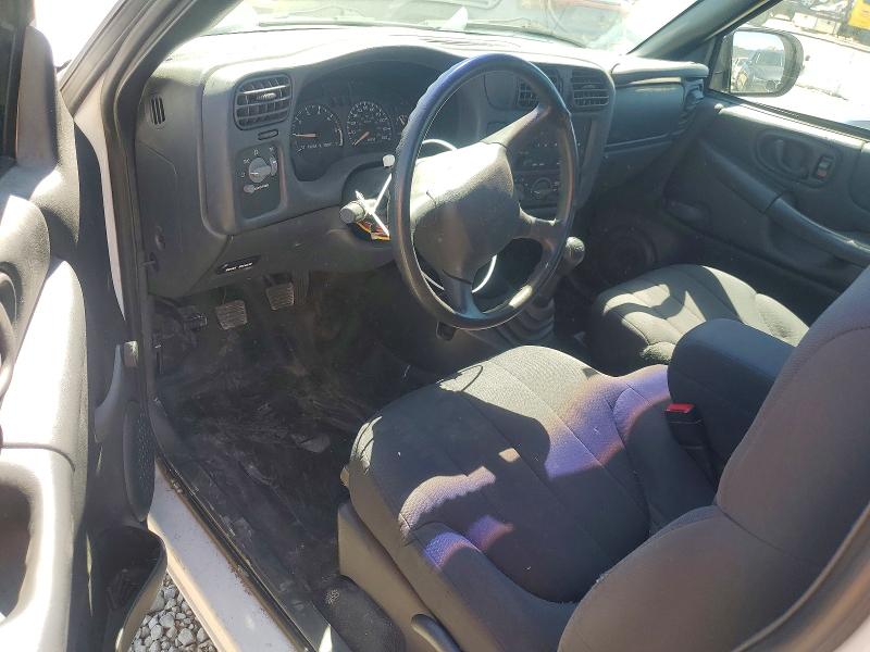 56632746 :رقم المزاد ، 1GTCS14HX38215727 vin ، 2003 Gmc Sonoma مزاد بيع