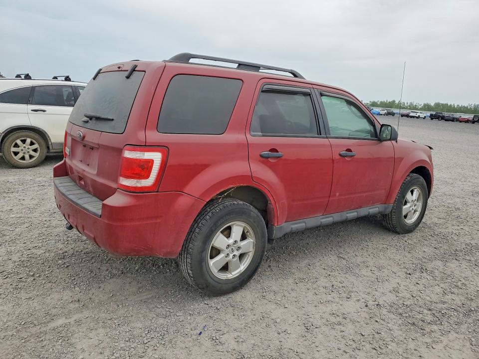 2011 Ford Escape მანქანა იყიდება აუქციონზე, vin: 1FMCU0D7XBKA77003, აუქციონის ნომერი: 52077386