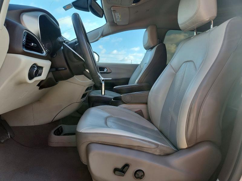 56747936 :رقم المزاد ، 2C4RC1DG9LR265411 vin ، 2020 Chrysler Voyager مزاد بيع