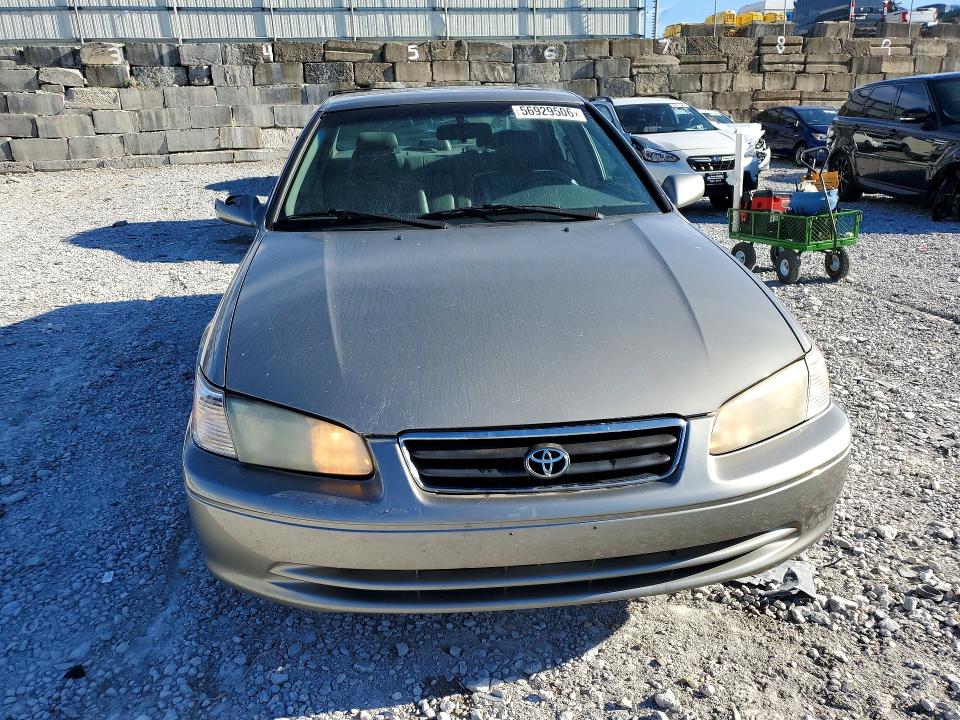 2001 Toyota Camry მანქანა იყიდება აუქციონზე, vin: JT2BG28K310546890, აუქციონის ნომერი: 56929506