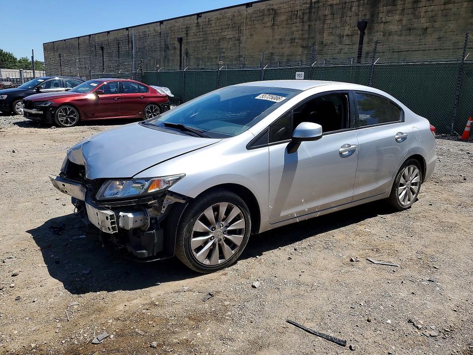 2013 Honda Civic მანქანა იყიდება აუქციონზე, vin: 2HGFB2F54DH566846, აუქციონის ნომერი: 55725086
