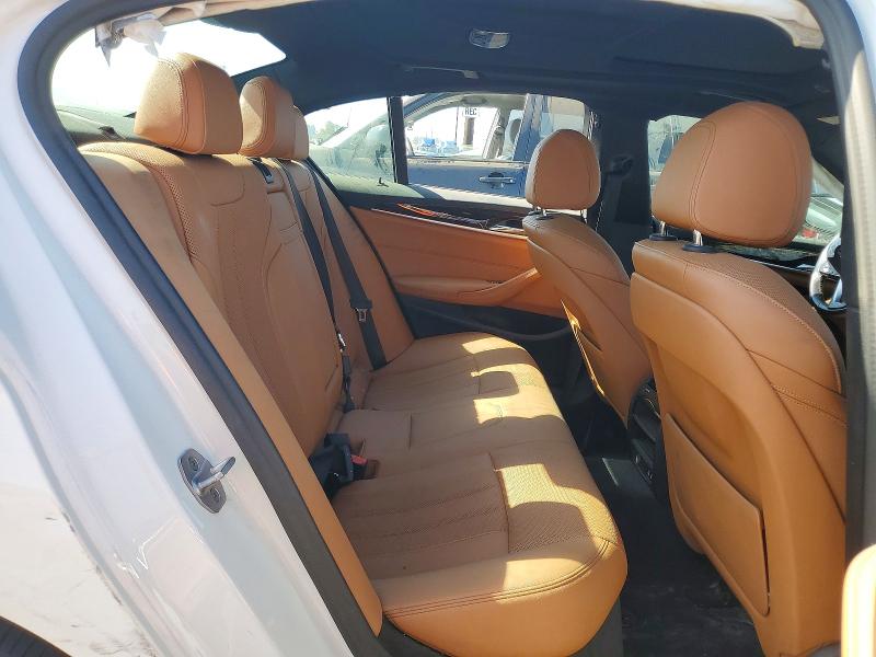 55468256 :رقم المزاد ، WBA13AG0XMCF03661 vin ، 2021 Bmw 530e مزاد بيع