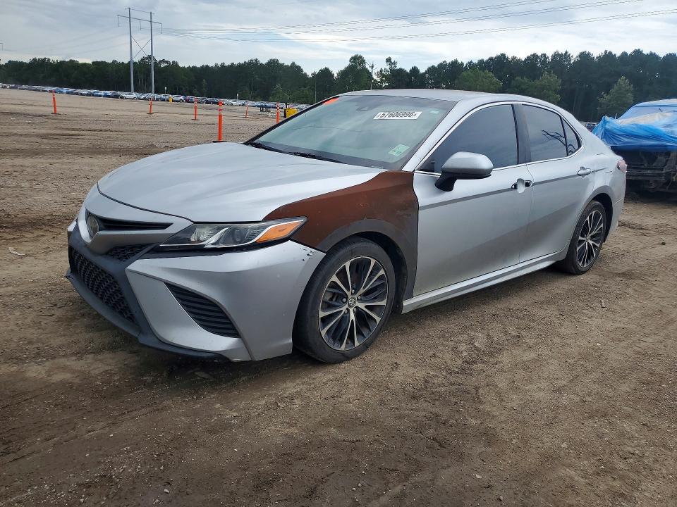 Продаж на аукціоні авто 2018 Toyota Camry, vin: 4T1B11HK9JU015345, номер лоту: 57606996