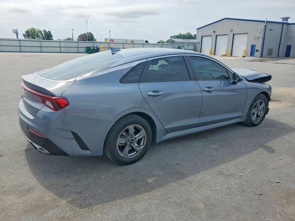 56884136 :رقم المزاد ، 5XXG14J25NG139968 vin ، 2022 Kia K5 مزاد بيع