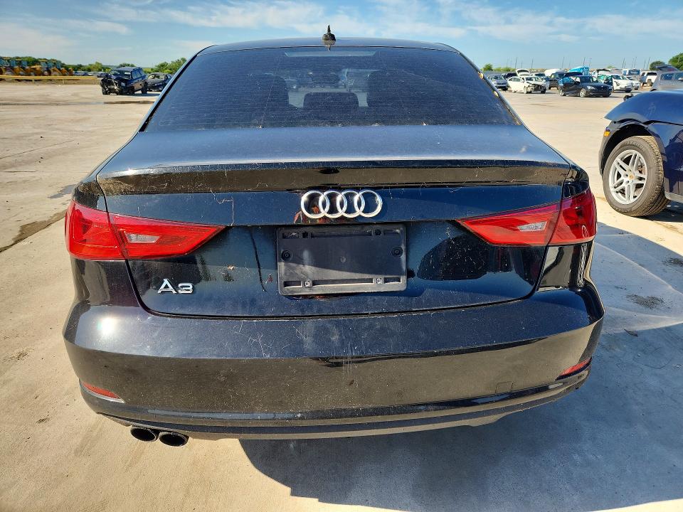55372926 :رقم المزاد ، WAUACGFF0F1029627 vin ، 2015 Audi A3 مزاد بيع