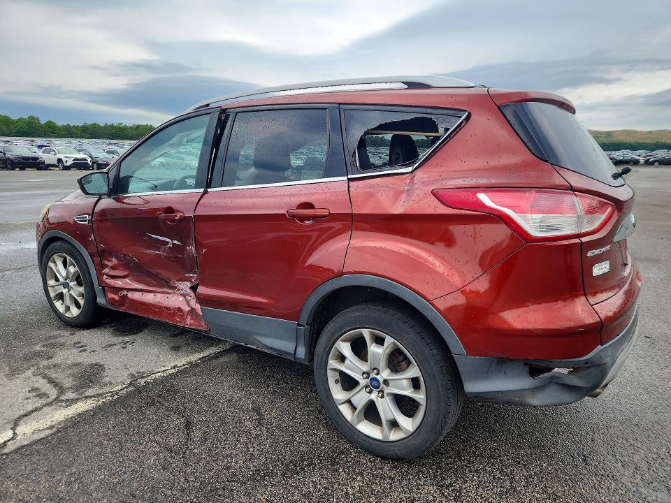2015 Ford Escape მანქანა იყიდება აუქციონზე, vin: 1FMCU0J9XFUA20302, აუქციონის ნომერი: 57638296