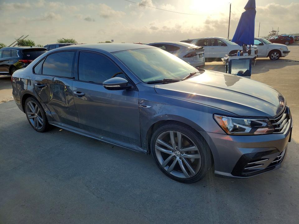 Продажа на аукционе авто 2018 Volkswagen Passat, vin: 1VWAA7A36JC039997, номер лота: 55868346