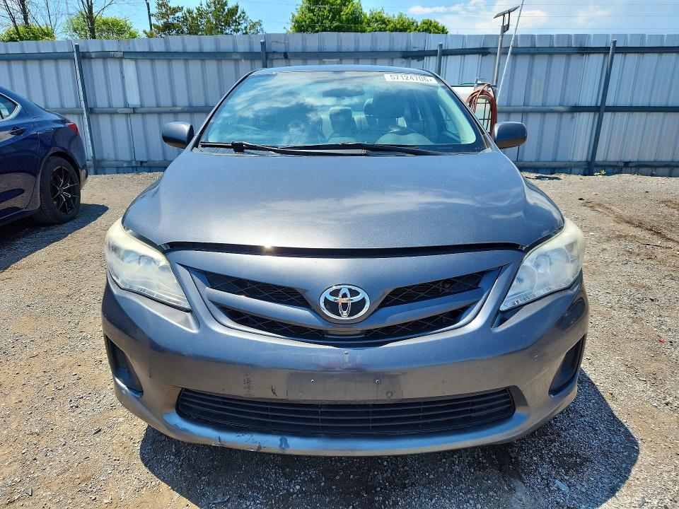57124706 :رقم المزاد ، 2T1BU4EE9DC074828 vin ، 2013 Toyota Corolla مزاد بيع