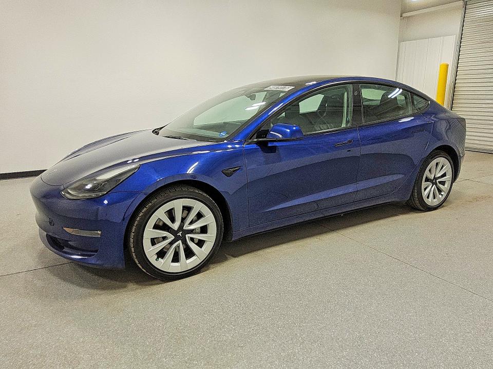 2022 Tesla Model 3 მანქანა იყიდება აუქციონზე, vin: 5YJ3E1EB4NF272042, აუქციონის ნომერი: 54879176