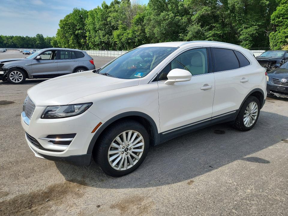 57606906 :رقم المزاد ، 5LMCJ1D97KUL31400 vin ، 2019 Lincoln Mkc مزاد بيع