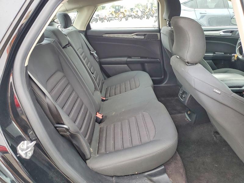 56103256 :رقم المزاد ، 3FA6P0HD7HR293863 vin ، 2017 Ford Fusion مزاد بيع