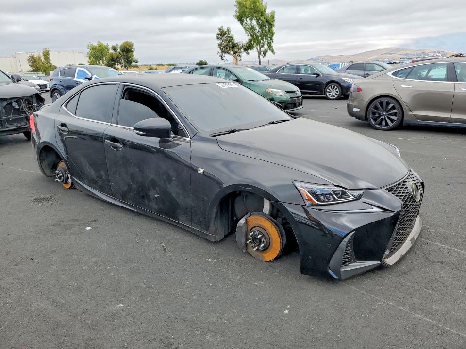 2020 Lexus Is მანქანა იყიდება აუქციონზე, vin: JTHGA1D21L5106055, აუქციონის ნომერი: 58759686