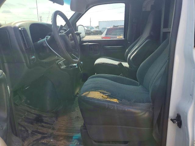 2002 Chevrolet Express მანქანა იყიდება აუქციონზე, vin: 1GCFG15R121183618, აუქციონის ნომერი: 58105626