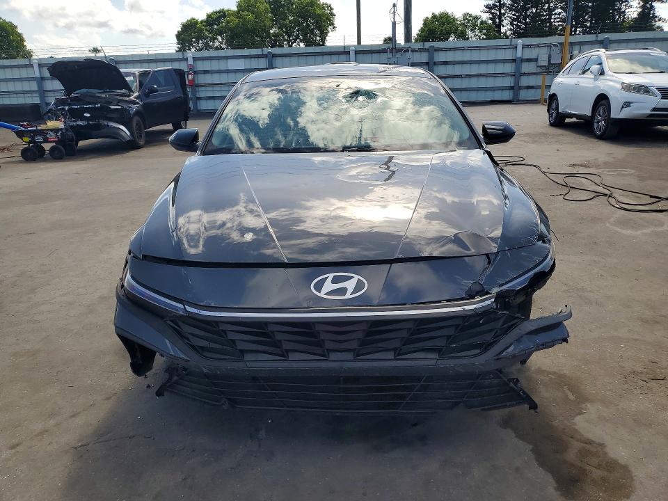 56800716 :رقم المزاد ، KMHLM4DG9SU998513 vin ، 2025 Hyundai Elantra مزاد بيع